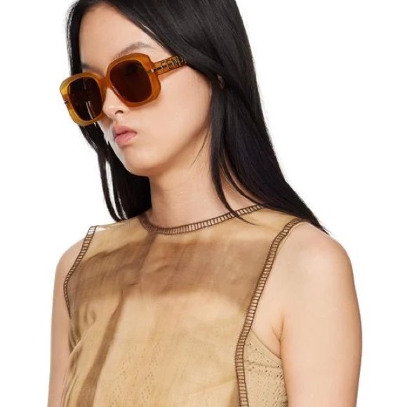 FENDI Sunglasses, NEW - Picture 8 of 9